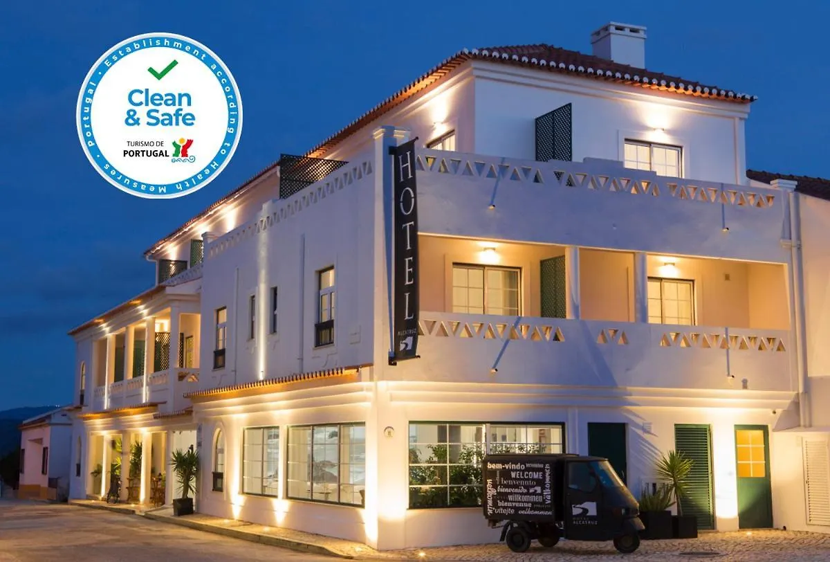 Hotel Alcatruz contacts